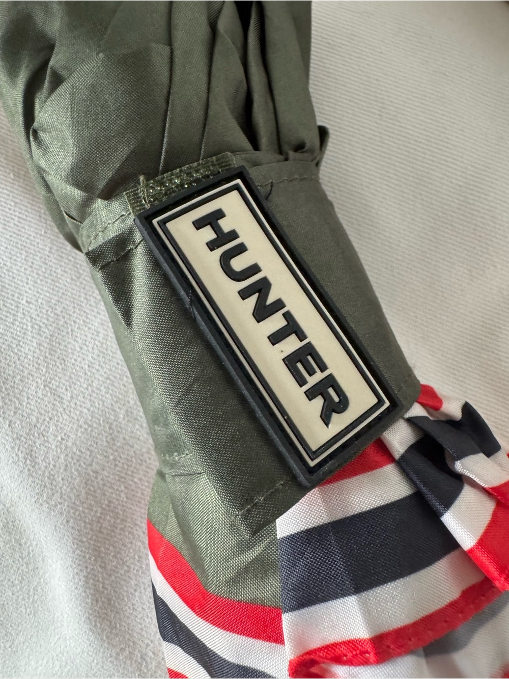 Hunter Signature Stripe Compact Umbrella Cypress w/Red stripe - Picture 4 of 10